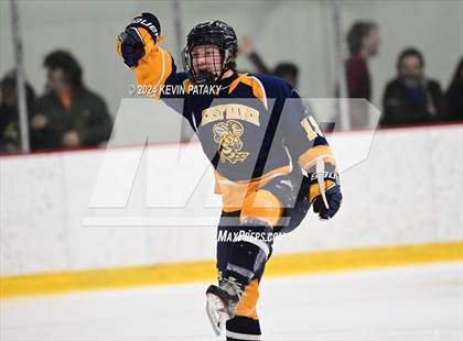 Thumbnail 2 in East Haven vs. Guilford (CIAC DII Quarterfinal) photogallery.