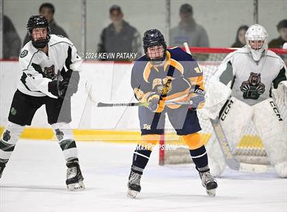 Thumbnail 2 in East Haven vs. Guilford (CIAC DII Quarterfinal) photogallery.