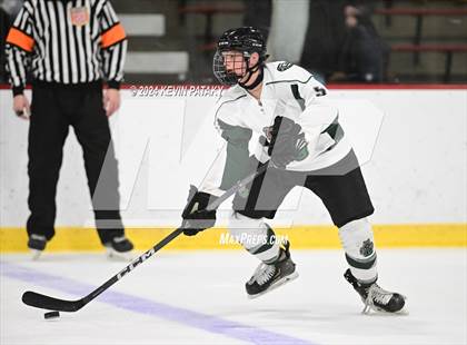 Thumbnail 3 in East Haven vs. Guilford (CIAC DII Quarterfinal) photogallery.