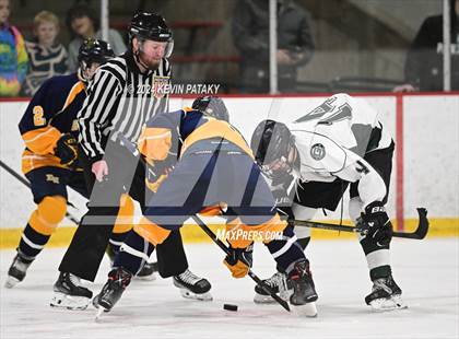 Thumbnail 3 in East Haven vs. Guilford (CIAC DII Quarterfinal) photogallery.