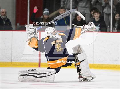Thumbnail 2 in East Haven vs. Guilford (CIAC DII Quarterfinal) photogallery.