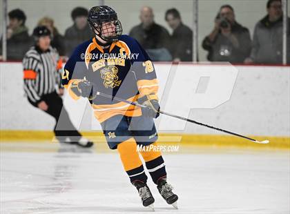 Thumbnail 2 in East Haven vs. Guilford (CIAC DII Quarterfinal) photogallery.