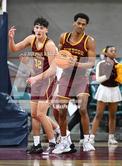Thumbnail 1 in Mesa Ridge vs. Windsor (CHSAA 5A Final 4) photogallery.