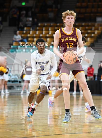 Thumbnail 3 in Mesa Ridge vs. Windsor (CHSAA 5A Final 4) photogallery.