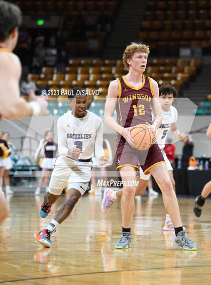 Thumbnail 1 in Mesa Ridge vs. Windsor (CHSAA 5A Final 4) photogallery.