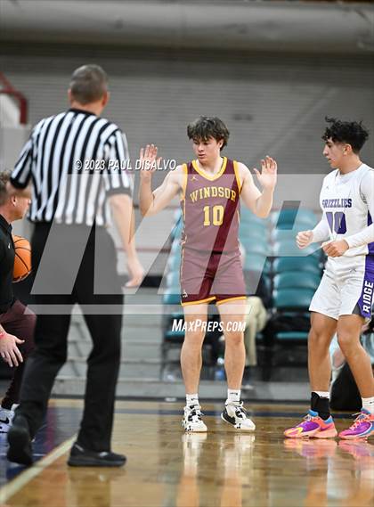 Thumbnail 3 in Mesa Ridge vs. Windsor (CHSAA 5A Final 4) photogallery.