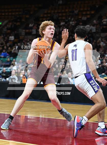 Thumbnail 1 in Mesa Ridge vs. Windsor (CHSAA 5A Final 4) photogallery.