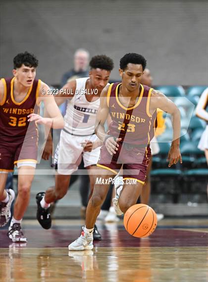Thumbnail 1 in Mesa Ridge vs. Windsor (CHSAA 5A Final 4) photogallery.