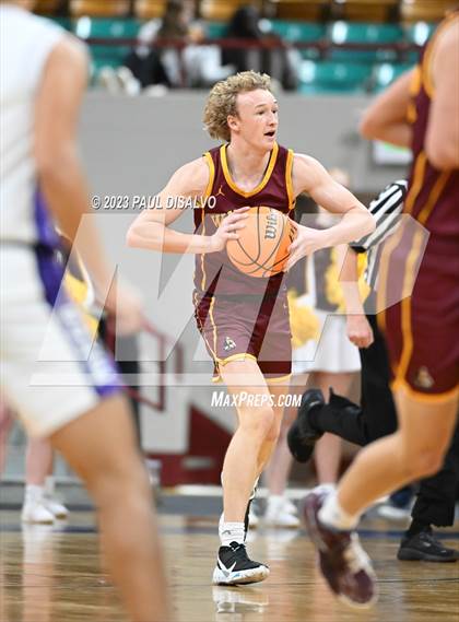 Thumbnail 2 in Mesa Ridge vs. Windsor (CHSAA 5A Final 4) photogallery.