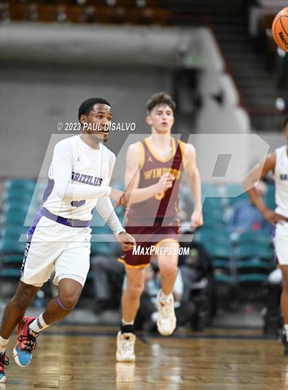 Thumbnail 2 in Mesa Ridge vs. Windsor (CHSAA 5A Final 4) photogallery.