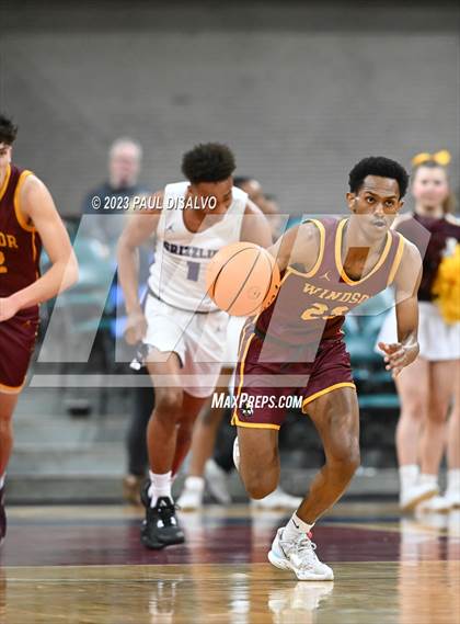Thumbnail 1 in Mesa Ridge vs. Windsor (CHSAA 5A Final 4) photogallery.