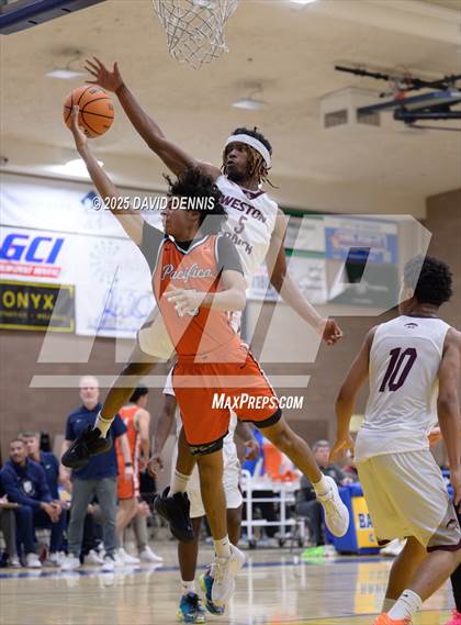 Thumbnail 2 in Weston Ranch vs. Pacifica Christian (Meet in the Middle Classic) photogallery.