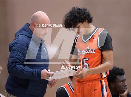 Thumbnail 2 in Weston Ranch vs. Pacifica Christian (Meet in the Middle Classic) photogallery.