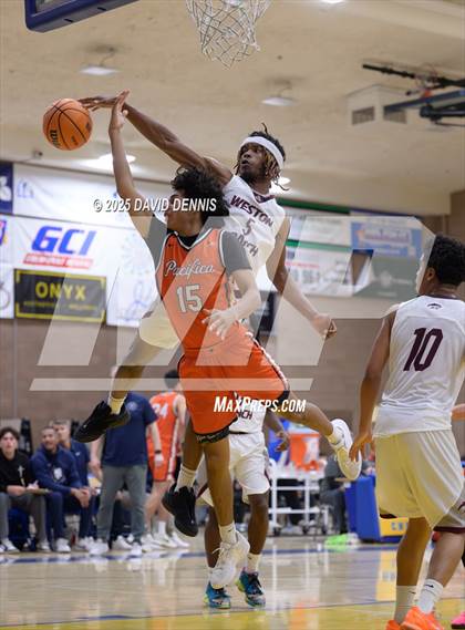 Thumbnail 3 in Weston Ranch vs. Pacifica Christian (Meet in the Middle Classic) photogallery.