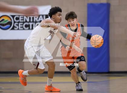 Thumbnail 3 in Weston Ranch vs. Pacifica Christian (Meet in the Middle Classic) photogallery.