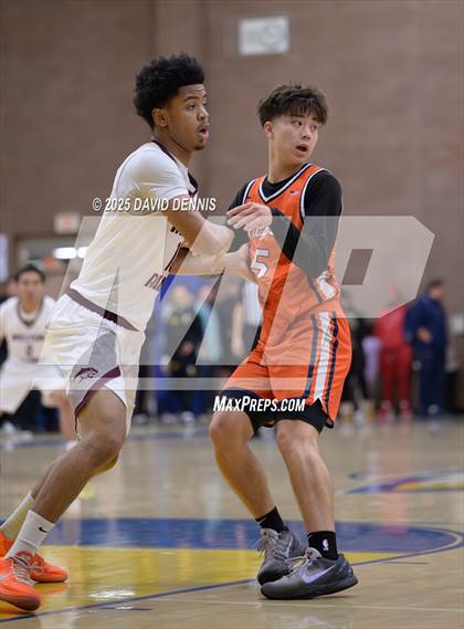 Thumbnail 2 in Weston Ranch vs. Pacifica Christian (Meet in the Middle Classic) photogallery.