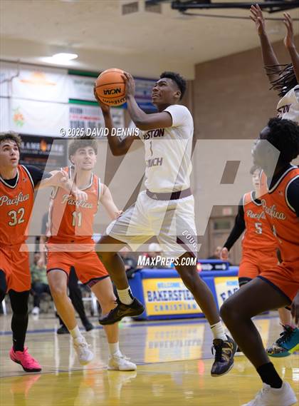 Thumbnail 3 in Weston Ranch vs. Pacifica Christian (Meet in the Middle Classic) photogallery.