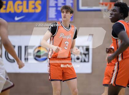 Thumbnail 2 in Weston Ranch vs. Pacifica Christian (Meet in the Middle Classic) photogallery.