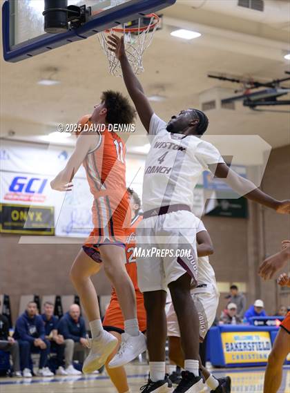 Thumbnail 3 in Weston Ranch vs. Pacifica Christian (Meet in the Middle Classic) photogallery.