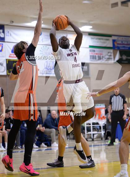 Thumbnail 2 in Weston Ranch vs. Pacifica Christian (Meet in the Middle Classic) photogallery.