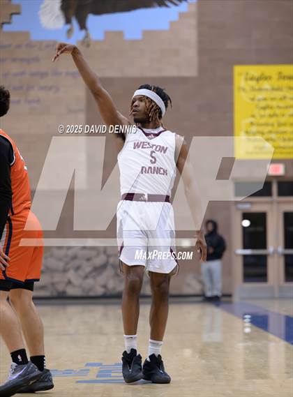 Thumbnail 2 in Weston Ranch vs. Pacifica Christian (Meet in the Middle Classic) photogallery.