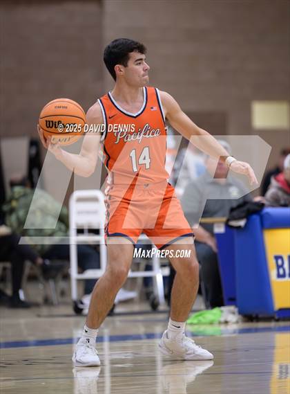 Thumbnail 3 in Weston Ranch vs. Pacifica Christian (Meet in the Middle Classic) photogallery.