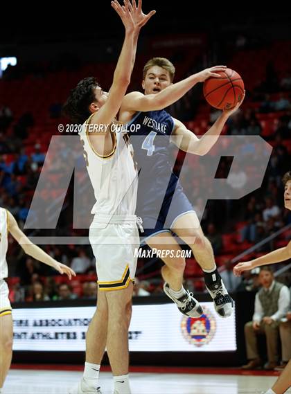 Thumbnail 3 in Westlake vs. Davis (UHSAA 6A Quarterfinal) photogallery.