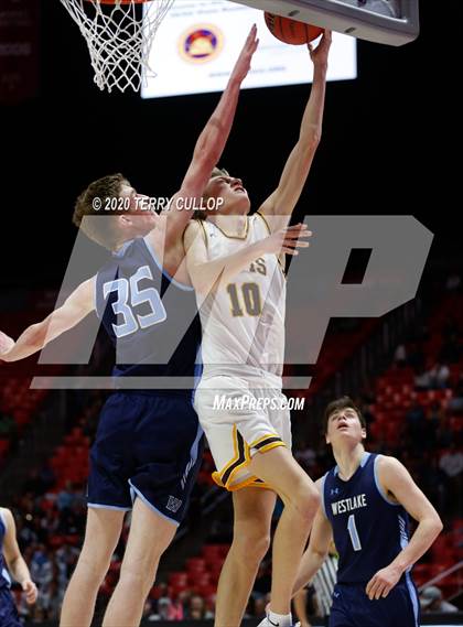 Thumbnail 2 in Westlake vs. Davis (UHSAA 6A Quarterfinal) photogallery.
