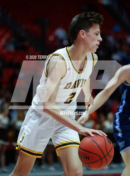 Thumbnail 3 in Westlake vs. Davis (UHSAA 6A Quarterfinal) photogallery.