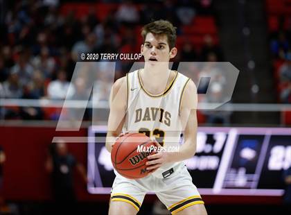 Thumbnail 2 in Westlake vs. Davis (UHSAA 6A Quarterfinal) photogallery.