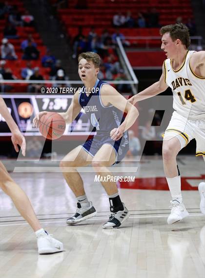 Thumbnail 2 in Westlake vs. Davis (UHSAA 6A Quarterfinal) photogallery.