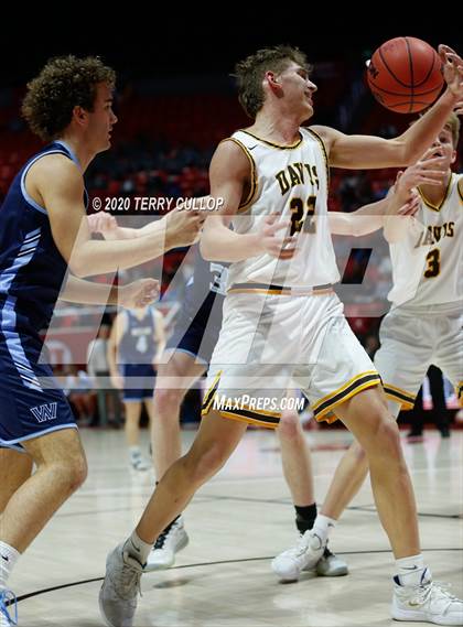 Thumbnail 3 in Westlake vs. Davis (UHSAA 6A Quarterfinal) photogallery.