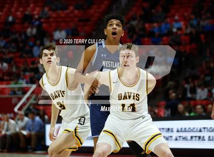 Thumbnail 2 in Westlake vs. Davis (UHSAA 6A Quarterfinal) photogallery.