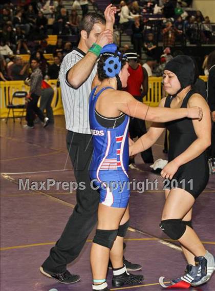 Thumbnail 2 in CIF State Girls Wrestling Championships (Consolation 1 - Round 4) photogallery.
