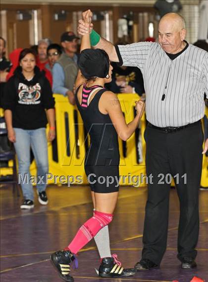 Thumbnail 2 in CIF State Girls Wrestling Championships (Consolation 1 - Round 4) photogallery.