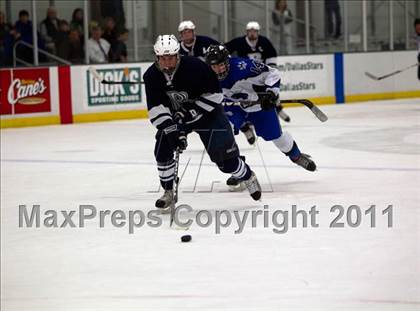 Thumbnail 2 in Dallas Jesuit vs Plano West photogallery.