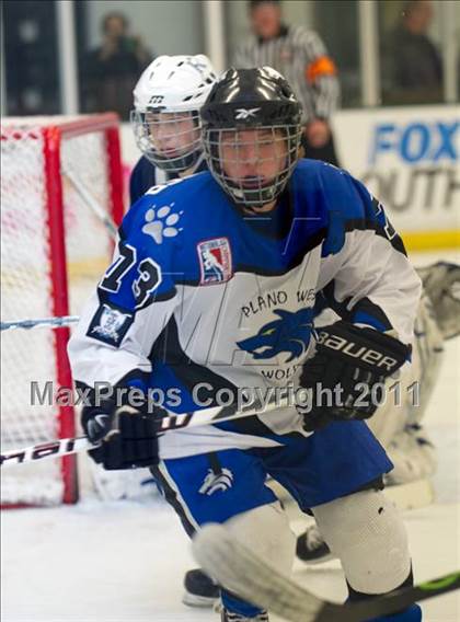 Thumbnail 1 in Dallas Jesuit vs Plano West photogallery.