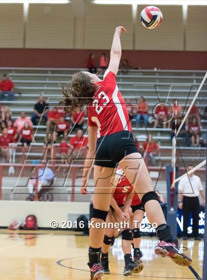 Thumbnail 1 in NB Canyon vs O'Connor photogallery.