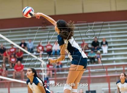 Thumbnail 2 in NB Canyon vs O'Connor photogallery.