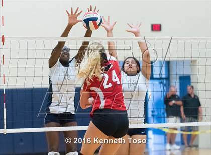 Thumbnail 1 in NB Canyon vs O'Connor photogallery.