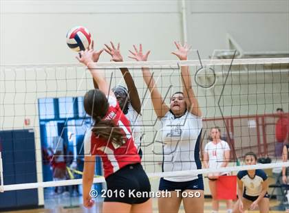 Thumbnail 2 in NB Canyon vs O'Connor photogallery.