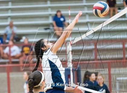 Thumbnail 3 in NB Canyon vs O'Connor photogallery.