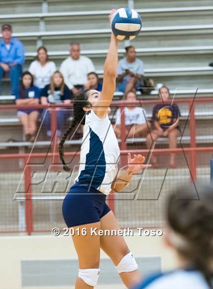 Thumbnail 2 in NB Canyon vs O'Connor photogallery.