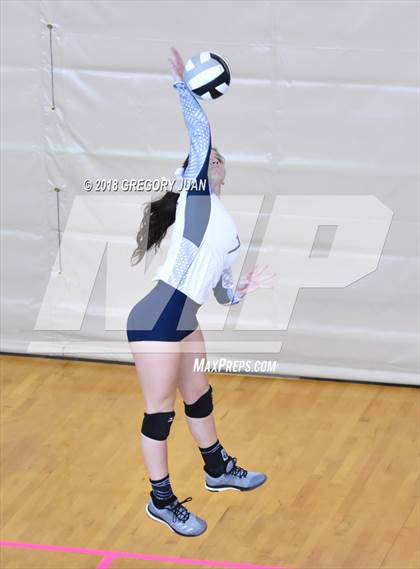 Thumbnail 3 in Academy of the Sacred Heart vs St. Thomas More (Catholic League Tournament) photogallery.