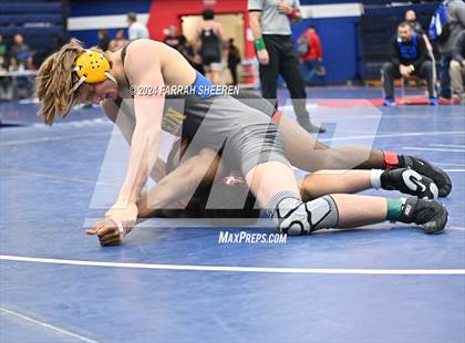 Thumbnail 1 in Region 2 - 6A Championship photogallery.