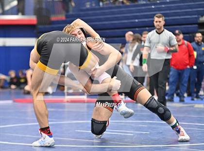 Thumbnail 1 in Region 2 - 6A Championship photogallery.