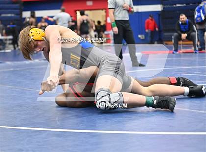 Thumbnail 2 in Region 2 - 6A Championship photogallery.
