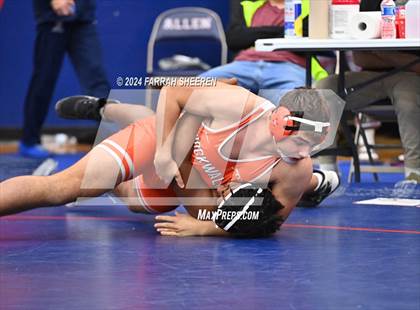Thumbnail 2 in Region 2 - 6A Championship photogallery.