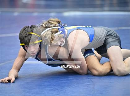 Thumbnail 2 in Region 2 - 6A Championship photogallery.