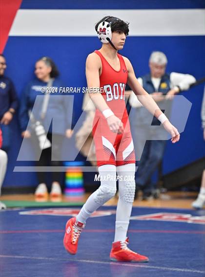 Thumbnail 1 in Region 2 - 6A Championship photogallery.